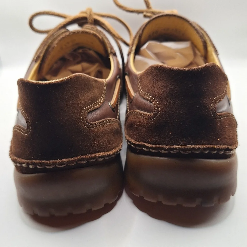 Men's ECCO 10/10.5 Brown Leather Boat Shoes - Classic Lace-Up